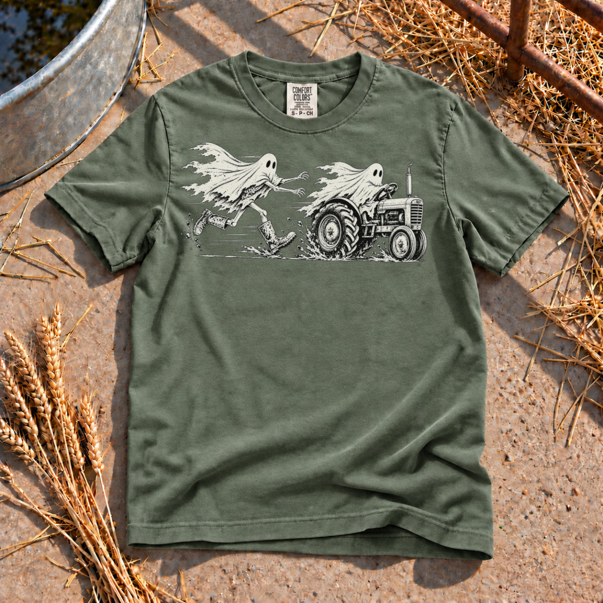 Ghostly Chase T-Shirt in Moss
